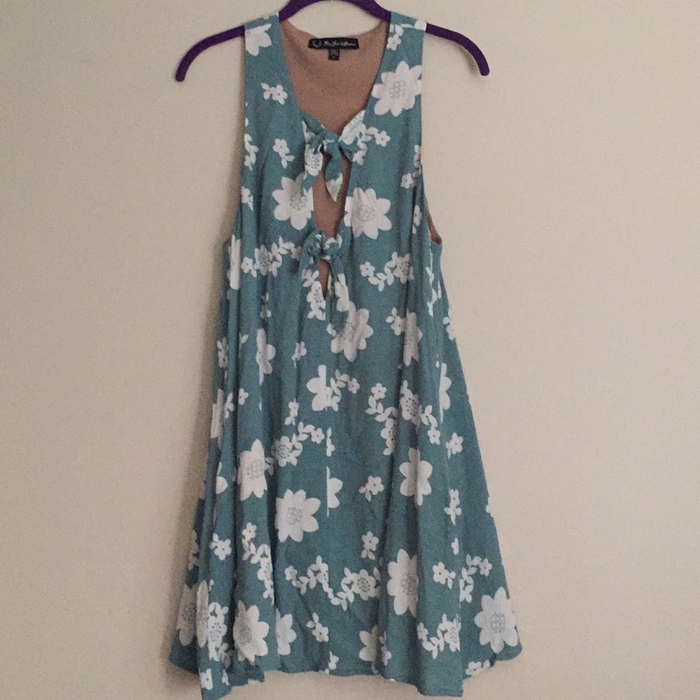 FL&L Floral trapeze tie front daisy dress
